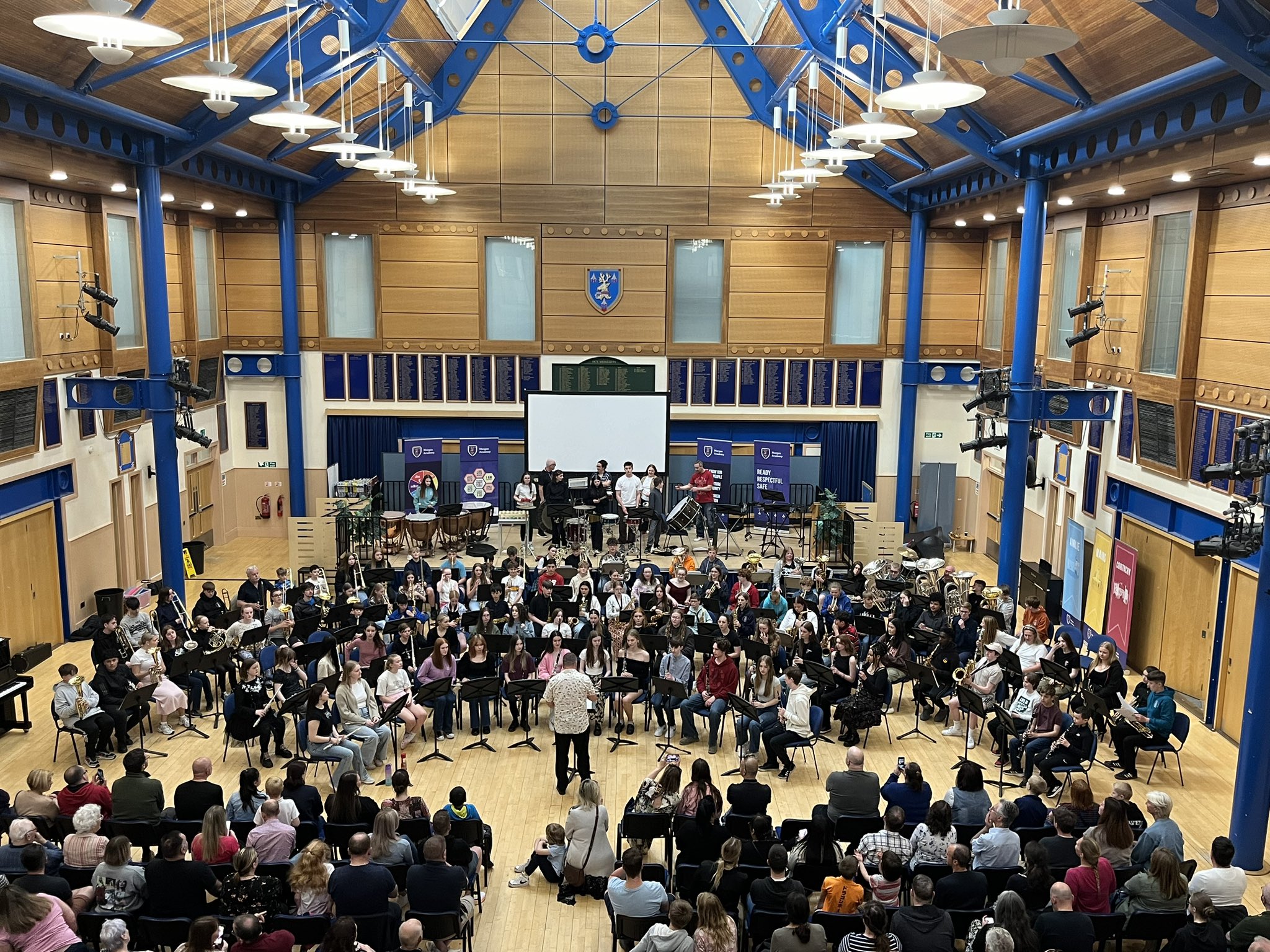 Young musicians in Dundee welcome friends from Western Isles
